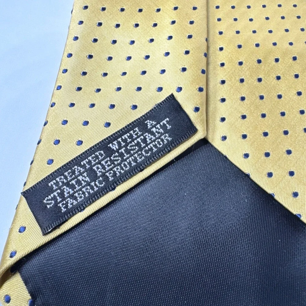 Van Heusen Men's Yellow Silk Polka Dot‎ Necktie Navy Blue Dots Stain Resistant